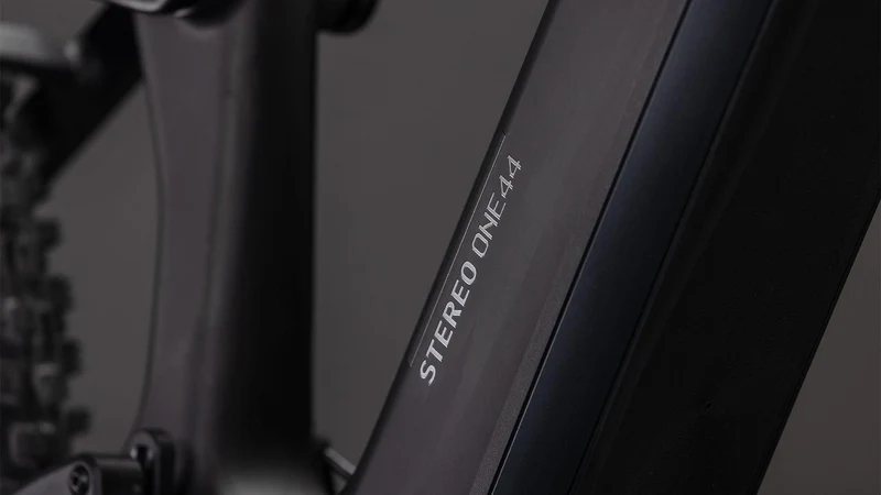 CUBE Stereo Hybrid ONE44 HPC Race 800 blackline