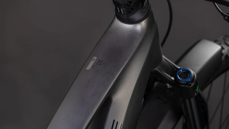 CUBE Stereo Hybrid ONE22 Race 800 FE slapgrey´n´chrome