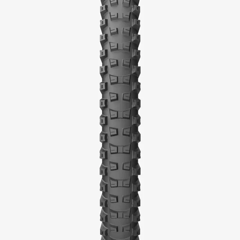 Pirelli Reifen Scorpion Red Claw Dual.