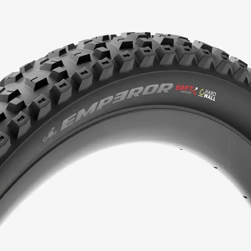 Pirelli Reifen Scorpion Emperor Hardw.