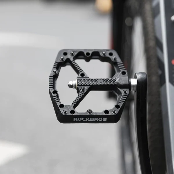 Nylon MTB Bike Pedals with Bearings