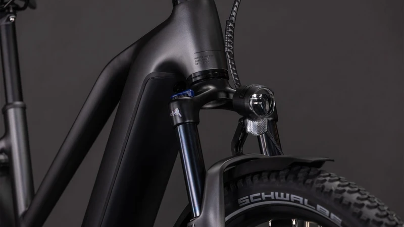 CUBE Nuride Hybrid Performance 600 slapgrey´n´black