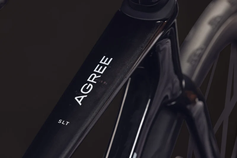 Cube Agree C:62 SLT blackpearl´n´switchwhite 2027