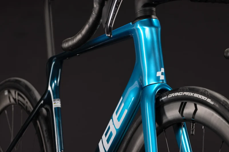 Cube Agree C:62 Race chromeblue´n´liquidblue 2027