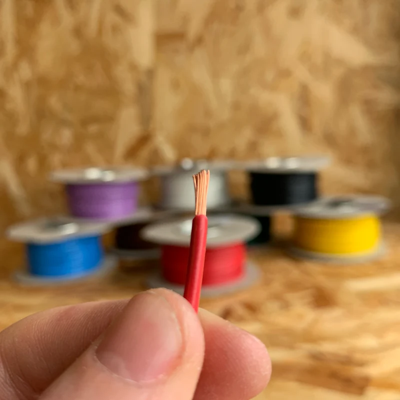 Einadriges Kfz-Kabel 2 mm² - Dünnwandig / 10-Meter-Spule