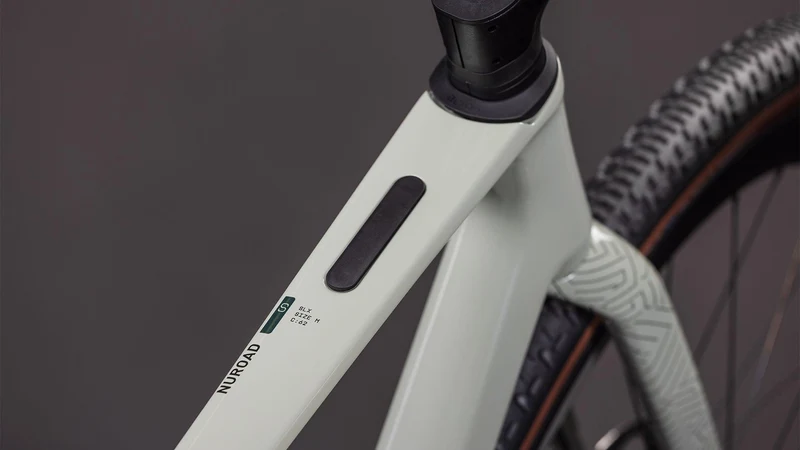 CUBE Nuroad C:62 SLX reedbeige´n´chrome