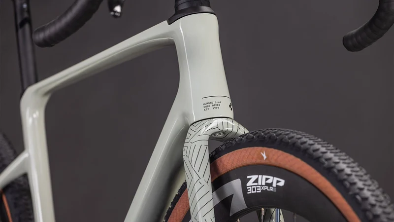 CUBE Nuroad C:62 SLX reedbeige´n´chrome