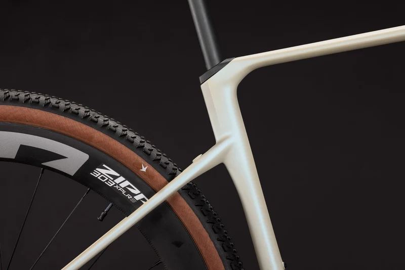 CUBE Nuroad C:62 SLX glintsand´n´black