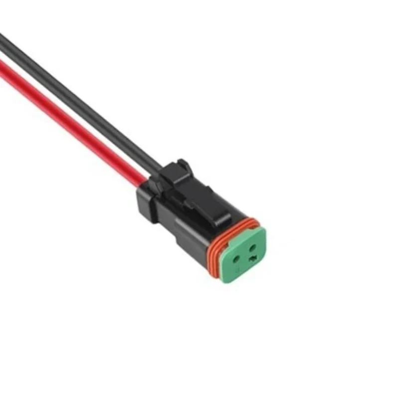 Deutscher Stecker mit Kabel
