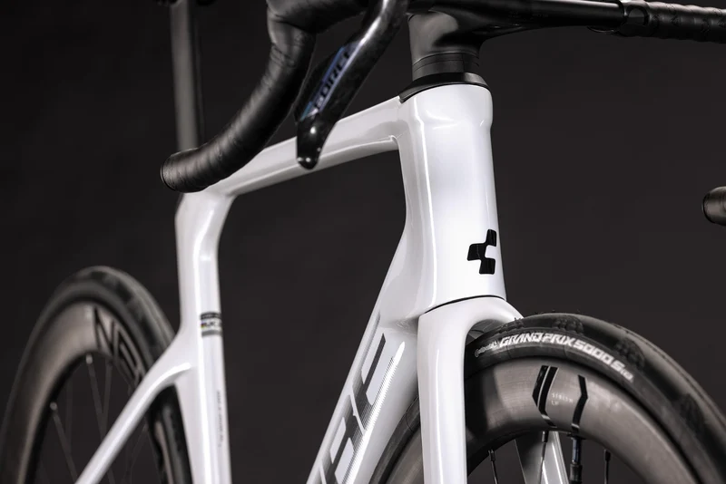 CUBE Litening AERO C:68X Pro chalky´n´black