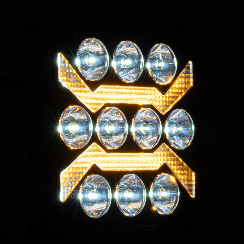 X-Style LED-Arbeitsleuchte mit bernsteinfarbenem Tagfahrlicht/Spotlicht