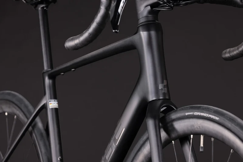 Cube Attain C:62 Race carbon´n´coalchrome 2027