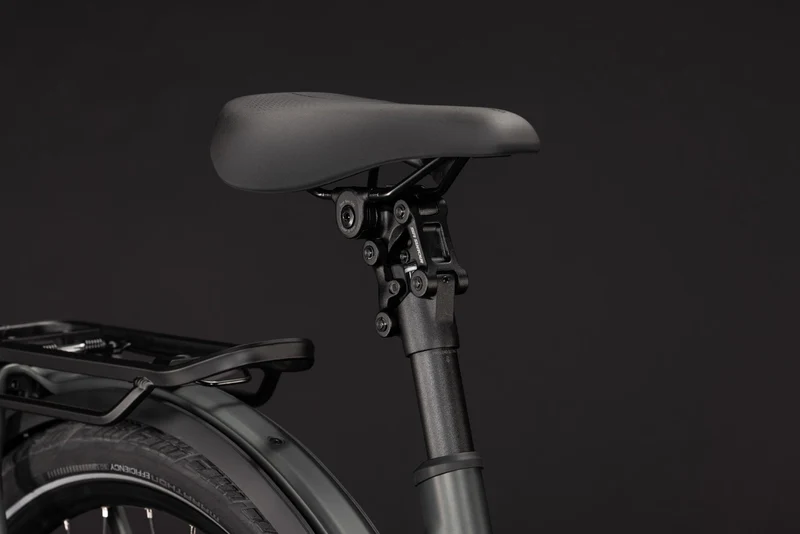 CUBE Kathmandu Hybrid Deluxe Pro 800 blackforest´n´chrome