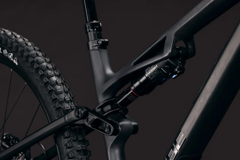 CUBE Stereo HPC RACE carbon´n´black