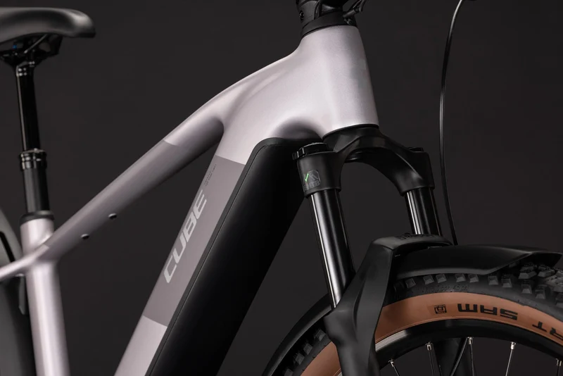 CUBE Reaction Hybrid Pro 800 FE lilacbreeze´n´prizm