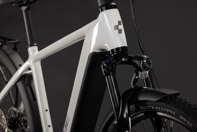 Cube Nuride Hybrid Performance 720 metallicwhite´n´grey 2027
