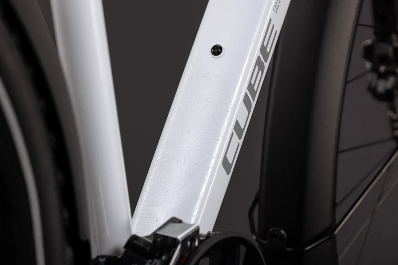 CUBE Nature Pro FE metallicwhite´n´reflex