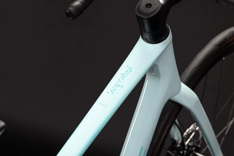 CUBE Attain C:62 Race frostymint´n´mint