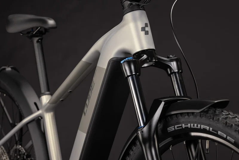 Cube Reaction Hybrid ONE 720 FE pearlsilver´n´chrome 2027