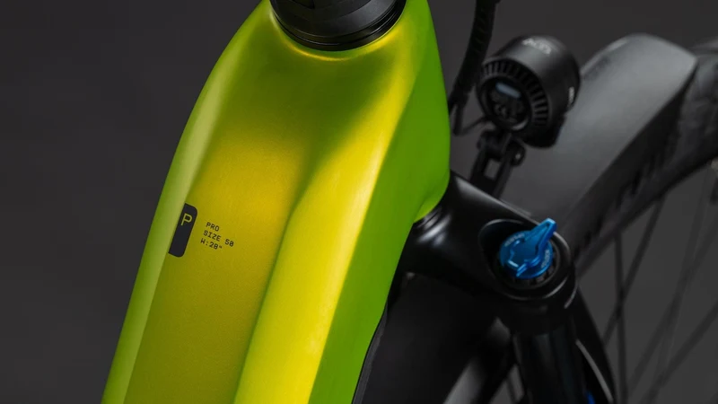 CUBE Kathmandu Hybrid Pro 800 lizard´n´black