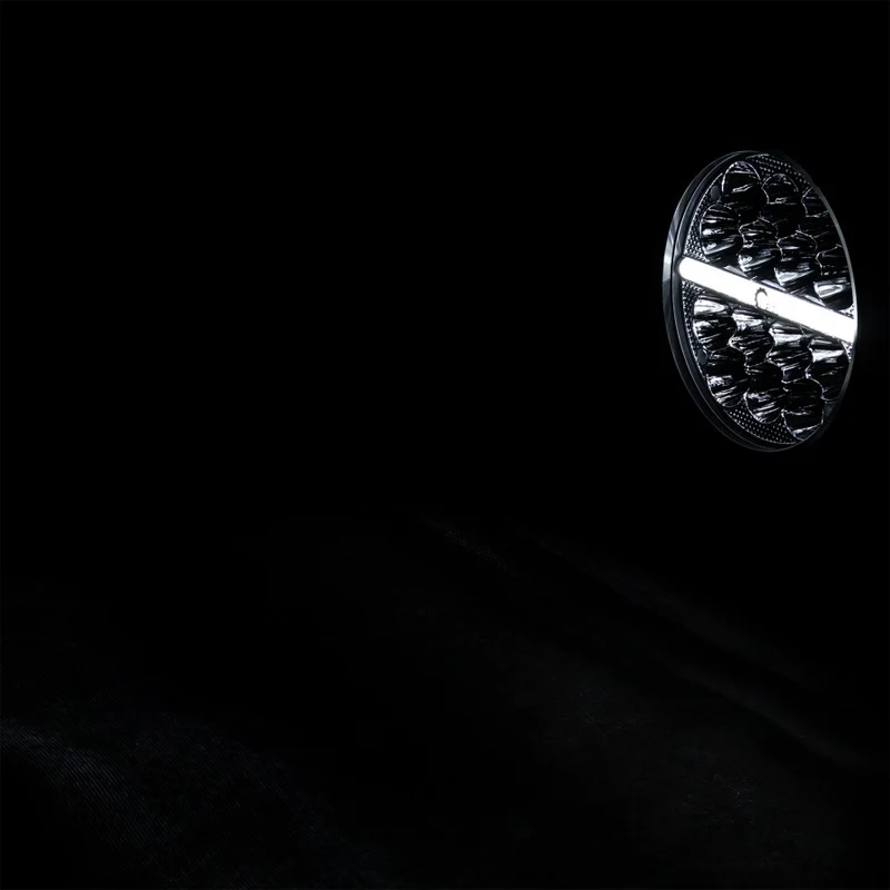LED-Fernscheinwerfer mit Positionslichtleiste / 7"