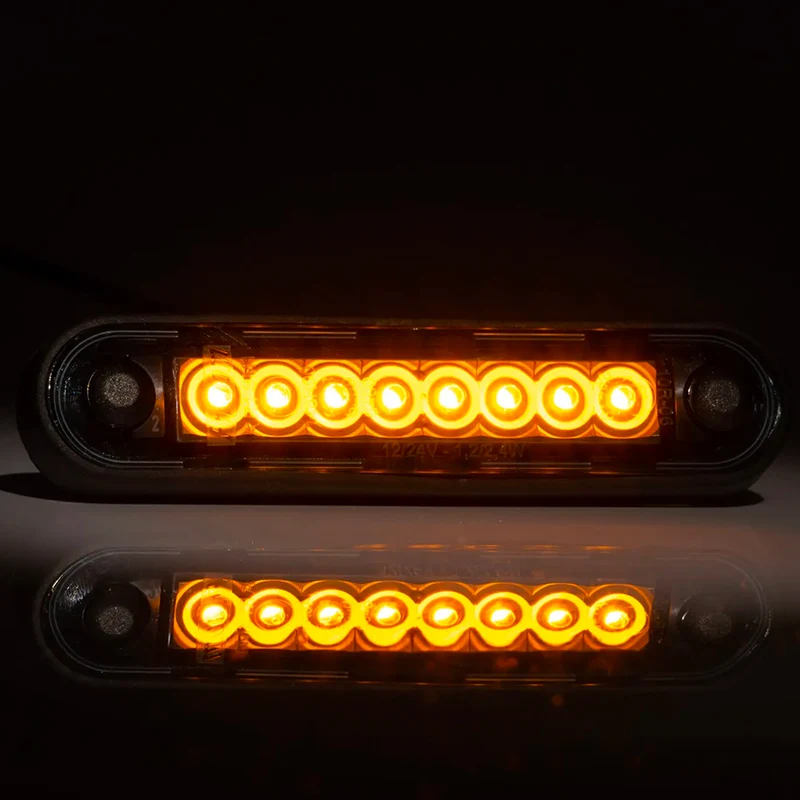 Fristom lange LED-Markierungsleuchten mit getöntem Glas