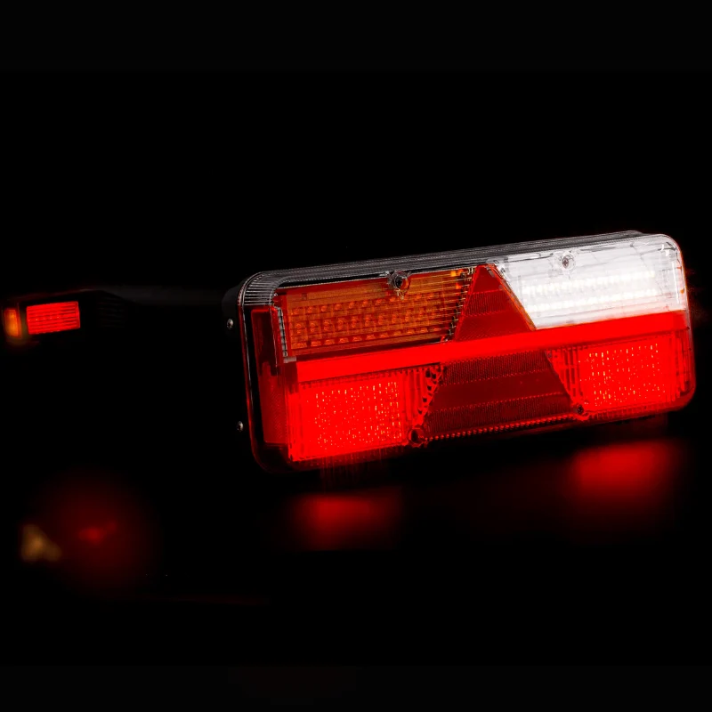 Fristom LED-Anhängerleuchte mit dynamischem Blinker und Umrissmarkierung