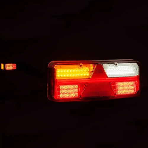 Fristom LED-Anhängerleuchte mit dynamischem Blinker und Umrissmarkierung
