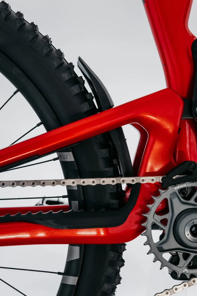 Nukeproof Giga Carbon Pro T-GX red