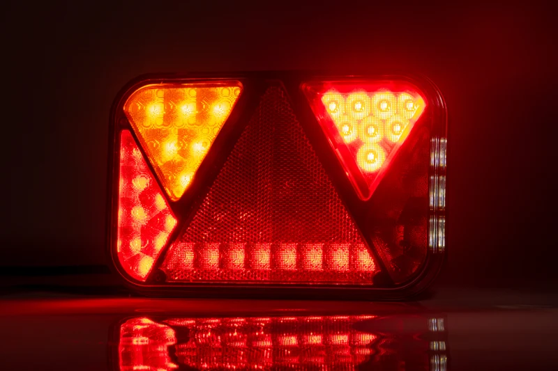 Fristom FT-270 LED-Anhängerlampe für 12-V-Fahrzeuge