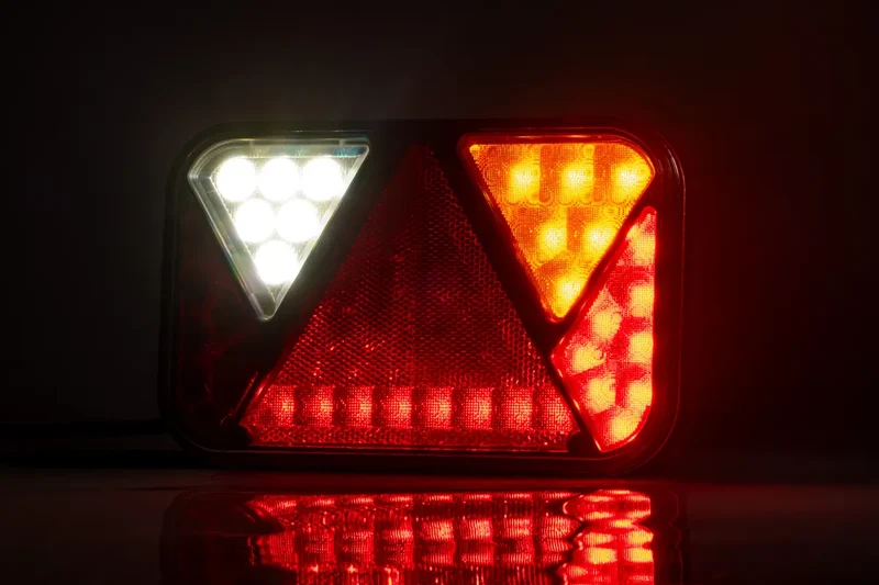 Fristom FT-270 LED-Anhängerlampe für 12-V-Fahrzeuge