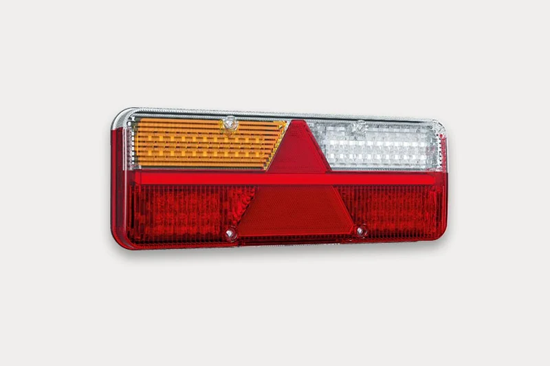 Fristom Große LED-Anhängerleuchte mit dynamischem Blinker / 6 Funktionen