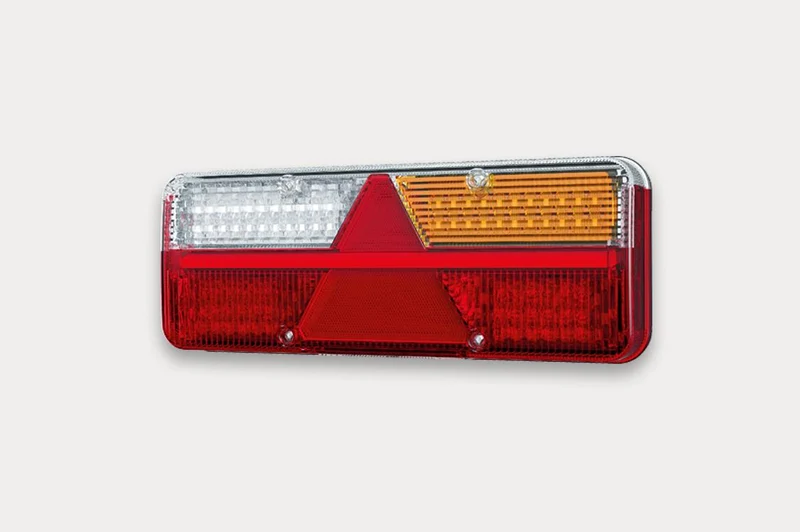 Fristom Große LED-Anhängerleuchte mit dynamischem Blinker / 6 Funktionen