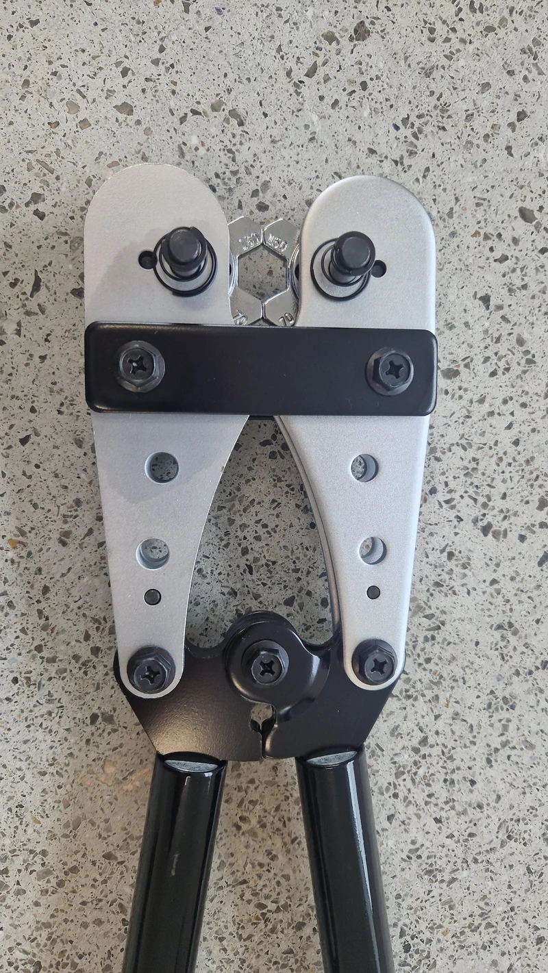 Hochleistungs-Crimpzange für Kupferrohrkabelschuhe / 25-150mm²