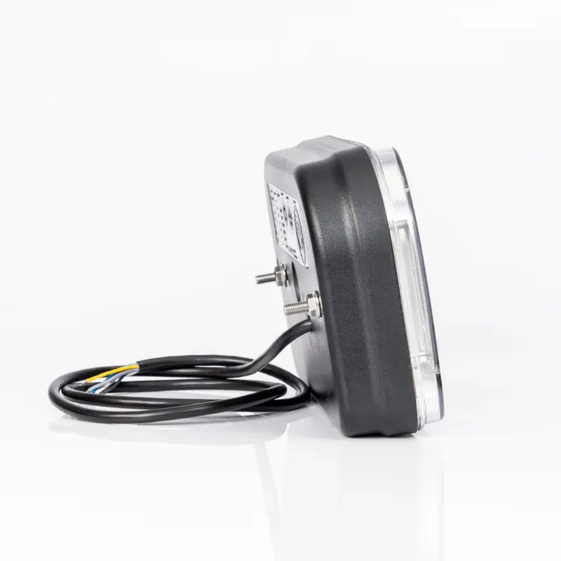 LED-Anhängerlampe mit Bremslicht, Schlusslicht, Blinklicht, Nebelscheinwerfer, Rückfahrlicht und Rückstrahler
