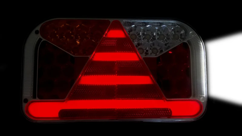 LED-Anhängerlampe mit Bremslicht, Schlusslicht, Blinklicht, Nebelscheinwerfer, Rückfahrlicht und Rückstrahler