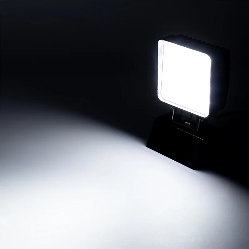 LED-Arbeitsleuchte mit Spotlicht, 48 W