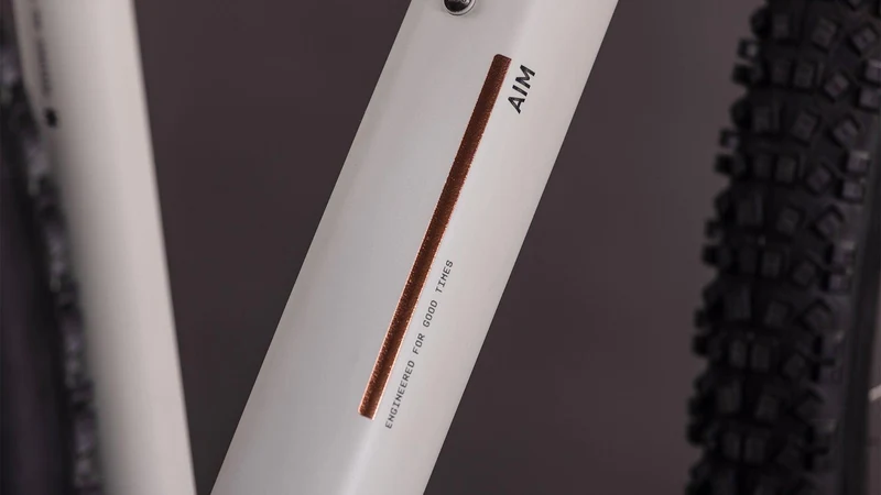 CUBE Aim Pro greige´n´titan