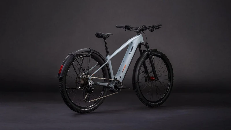 CUBE Reaction Hybrid Race 800 FE vulcan´n´orange