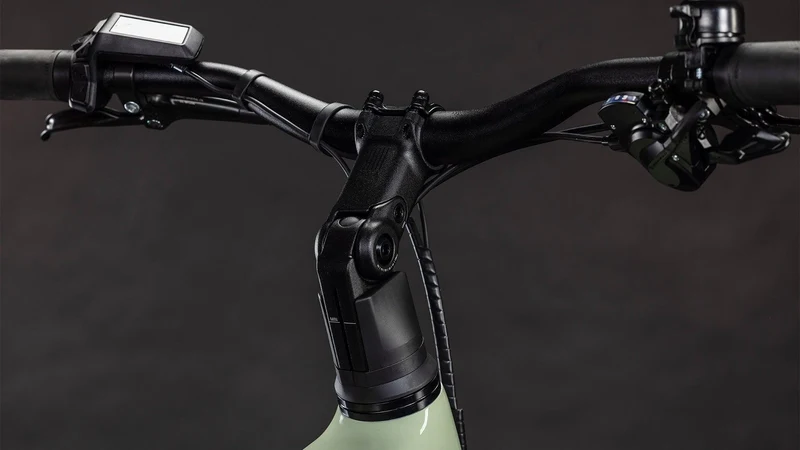 CUBE Kathmandu Hybrid ONE 800 pea´n´green