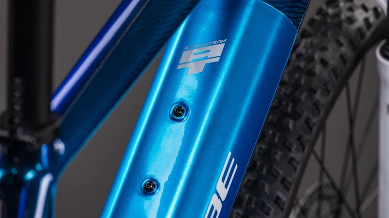 CUBE Acid 240 Hybrid Rookie Pro 400X actionteam