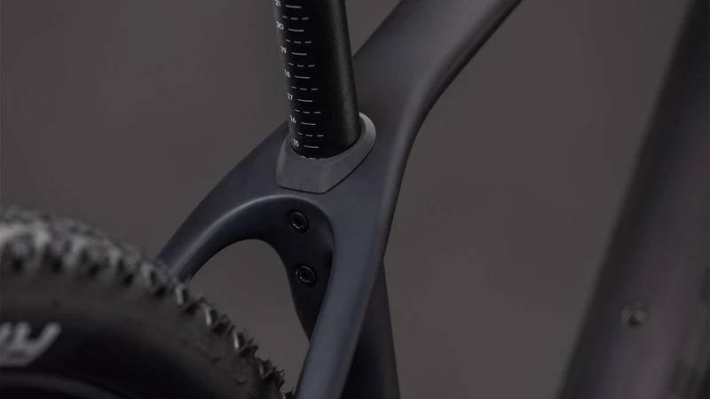 CUBE Reaction C:62 Pro blackline