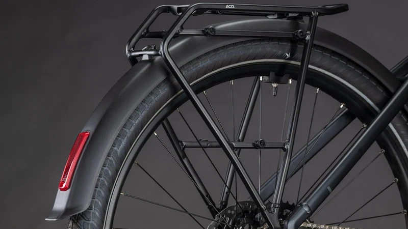 CUBE Touring Hybrid ONE 600 coal´n´chrome