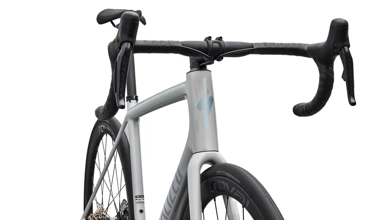 Specialized Aethos Expert Di2 Gloss Dolomite Metallic / Blue Pearl Over Shadow Silver 2026