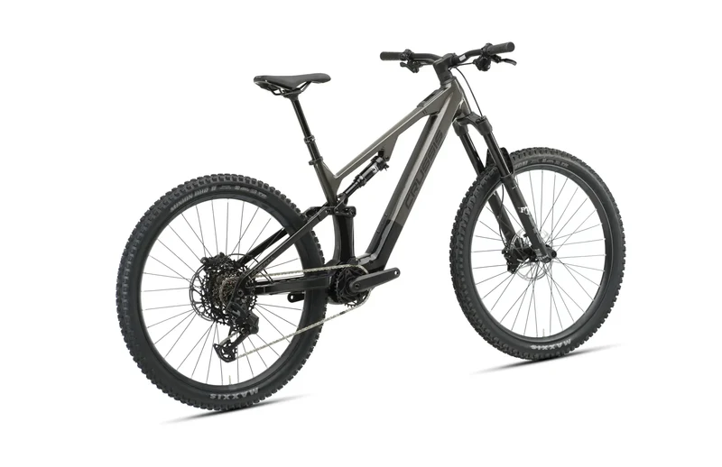 Crussis ONE-Full 11.11 600 grey/black 2026