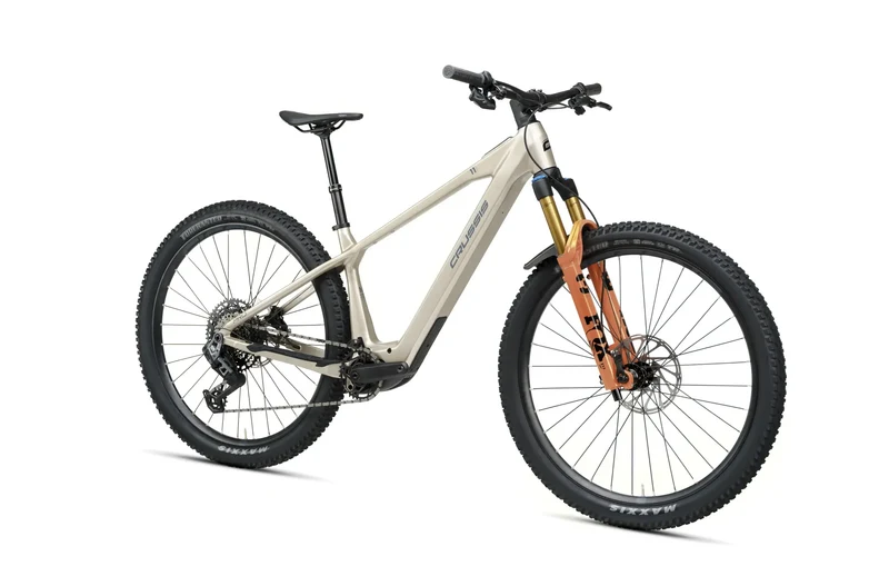 Crussis e-Hard 11.11-PRO 800 white/silver 2026