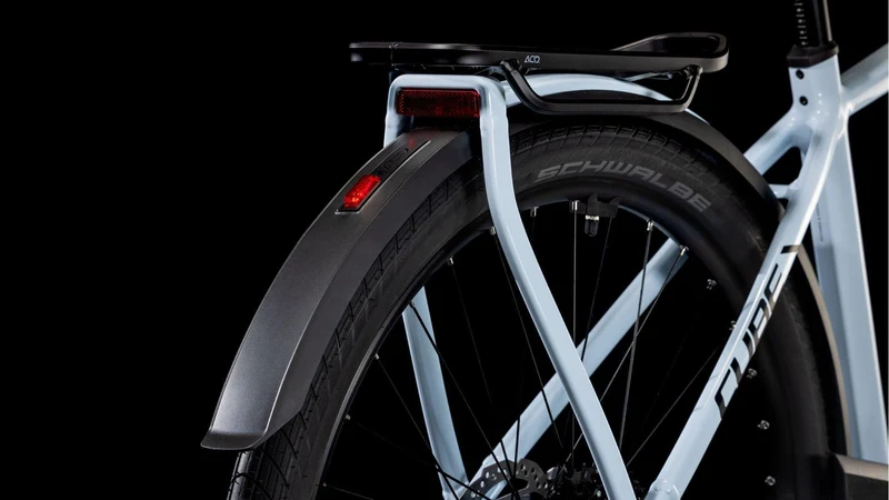 CUBE Kathmandu Hybrid ONE 800 polarwhite´n´black