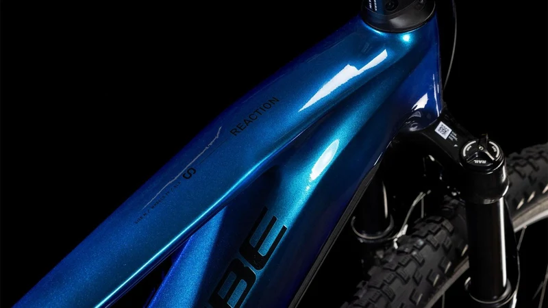 CUBE Reaction Hybrid SLX 800 nebula´n´blue