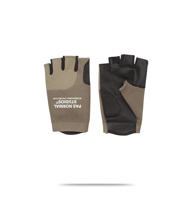 Escapism Mitts