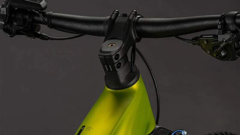 Cube Reaction Hybrid Race 800 lizard´n´black Trapeze 2026